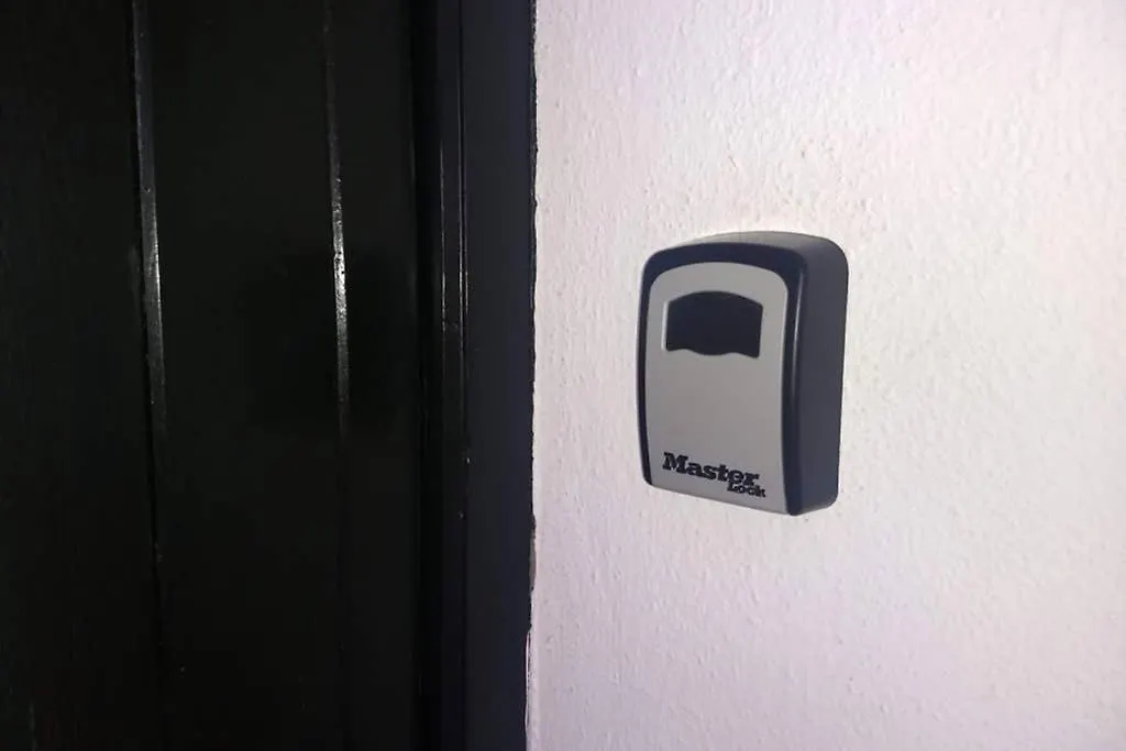 Apartamento En Arenal A 5 Minutos De La Playa Arenal d'en Castell 0*,  Spain
